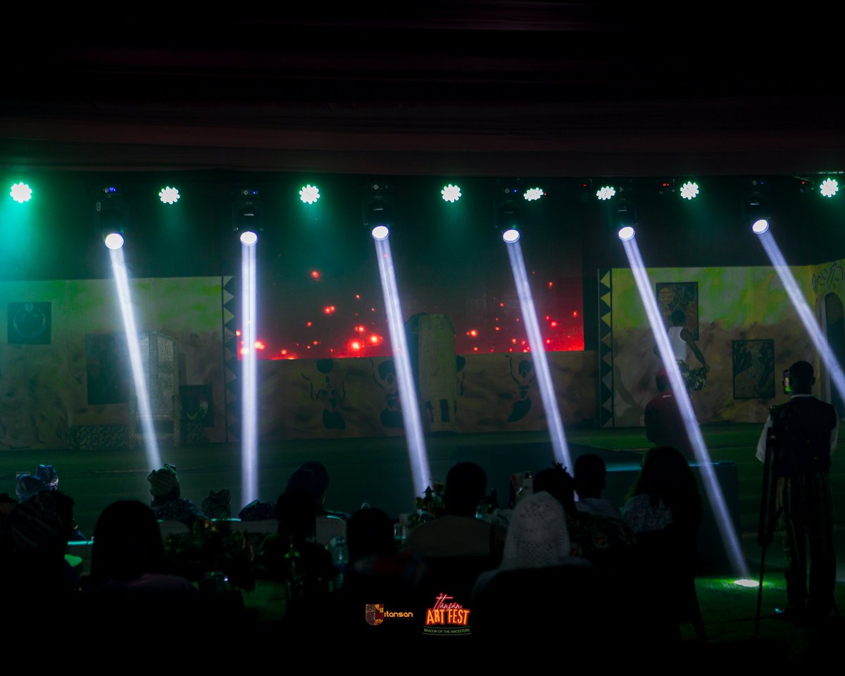 thesametoluwase's tweet photo. How I photographed the stage for ÌTÀNSÁN ART FESTIVAL 2026
@itansanartfest 
Venue: @LeadcityIB 
Meanwhile, I got an award at this event, check my previous post. https://t.co/oFGlQF1Acz