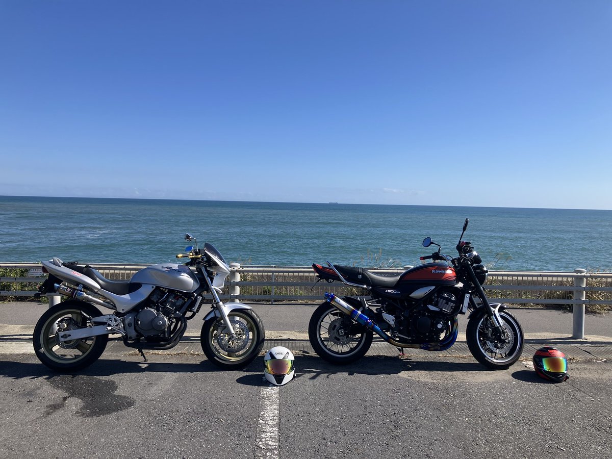 v_mc31180's tweet photo. バイク日和ってやつ（そらそう https://t.co/f3cG0FZFIq
