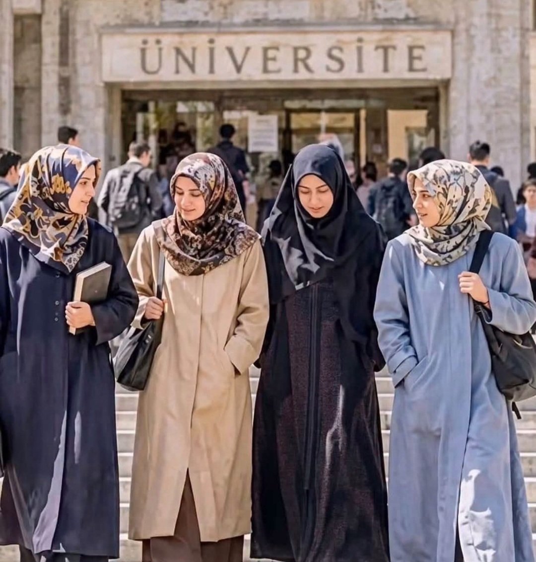sarseven's tweet photo. Çantalarında yol parasından başka para yoktu ama yürekleri zengindi🤲🤲

Biz o zengin yüreklere destek verdik gençlik yıllarımızda. https://t.co/0oYzzDINkI