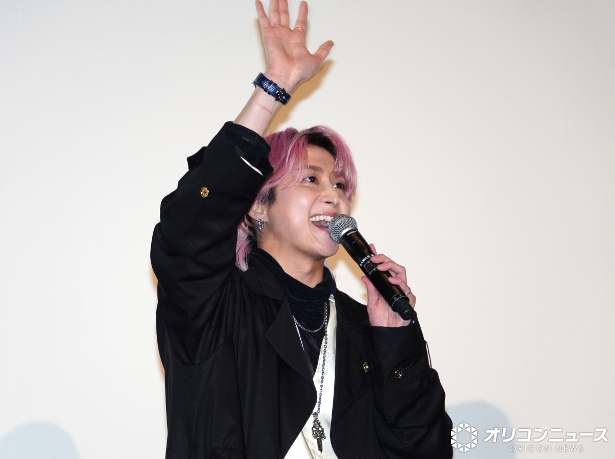 oricon's tweet photo. Snow Man・佐久間大介
物持ちの良い土屋太鳳に驚き👀

土屋は小学生の時から使用のバッグ披露👜
https://t.co/txtJeunK4l

🎞️映画『マッチング TRUE LOVE』
大ヒット御礼舞台あいさつに登壇🎤 https://t.co/0nHRbenoE2