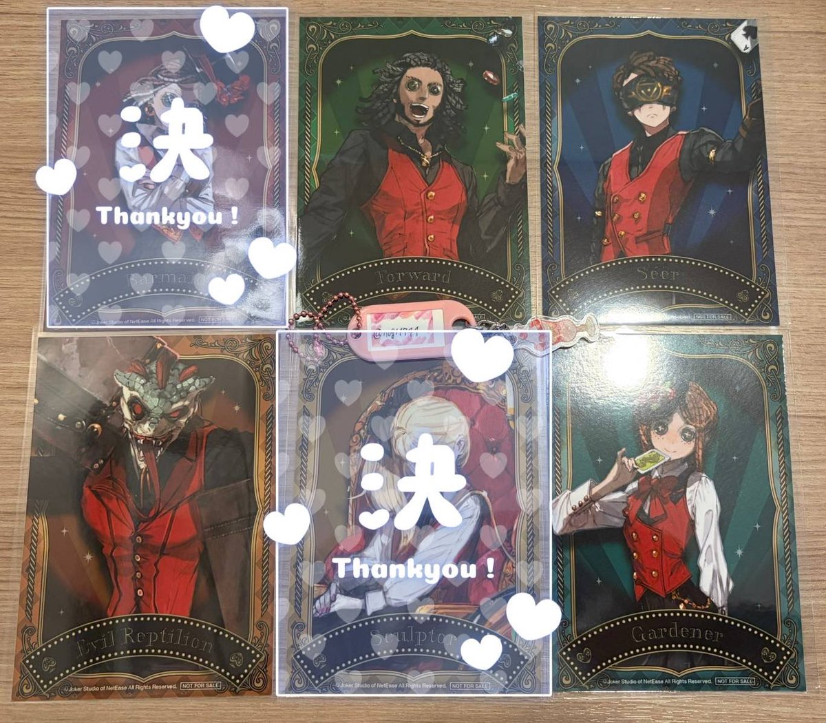 nogi1744's tweet photo. 【交換】IdentityV 第五人格 ビックカメラ カジノチップ風缶バッジ フォト風カード ステッカー 特典イラストカード

譲:庭師、占い師、オフェンス、彫刻師、魔トカゲ

求:同種 探鉱者

郵送交換希望
検索からもお気軽にお声がけください。 https://t.co/D9uKvgPjlQ