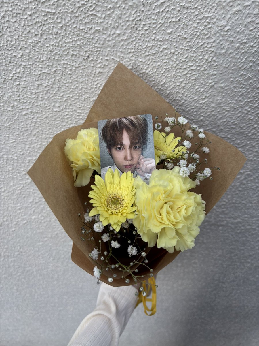 __3sychr's tweet photo. 柾哉くんお誕生日おめでとう💛
柾哉くんにたくさんの幸せが降り注ぎますように𖤐⸝⸝⸝⋆
＃トト兄弟のおたんじょうび会_2026
＃祝29歳_柾哉は私たちの光
#木村柾哉誕生祭2026 https://t.co/0WO2Z1FPNq