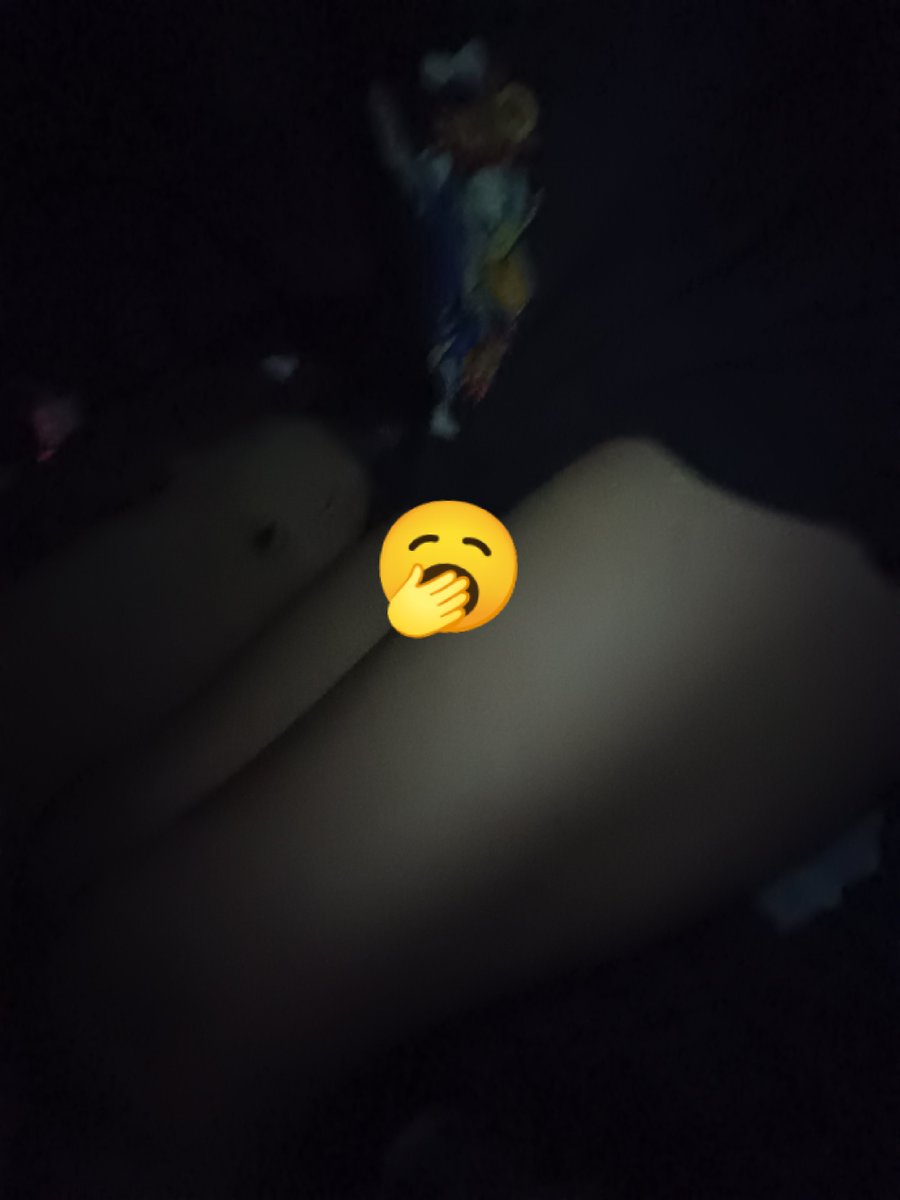 femboyChinese's tweet photo. Just woke up 🥱 #femboyuk #thick6 https://t.co/R2a9VOYbWM