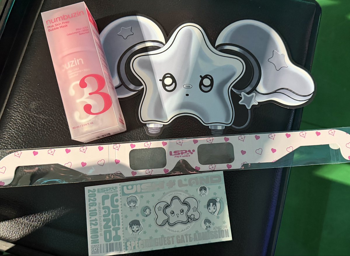 woozenniee's tweet photo. wishies i spy showcase door gifts :

- mecha wichu slogan
- i spy holographic(?) glasses
- wish land admission ticket
- numbuzin bubble mask https://t.co/Uuix4jzQvh