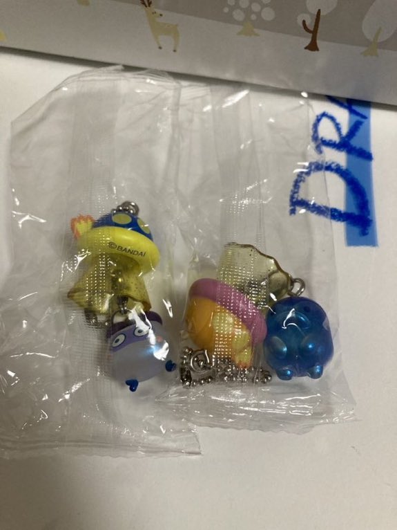Osiri456's tweet photo. 【交換希望】
たまごっち UFOスイング 
～オーロラver.～ ガチャ

(譲)
ますくっち
ぎんじろっち

(求)
くちぱっち
または過去物おやじっち

埼玉県内(大宮近辺)手渡し希望 https://t.co/PUJtBNwyY1