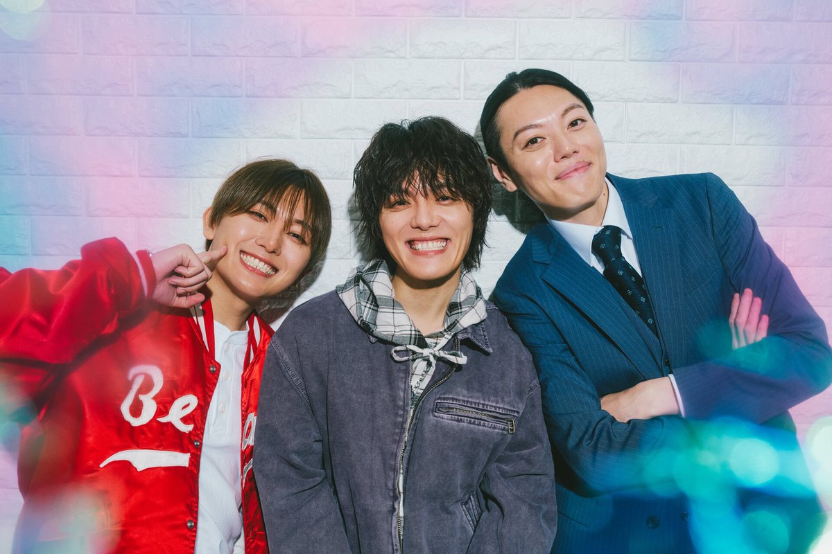 sweet_twjp's tweet photo. 【室龍太・室たつき・室将也】14年ぶりの共演♡「僕たち三兄弟らしい舞台を届けたい」 【sweet web独占】 https://t.co/pG1QrBD7Pw https://t.co/pNHe5OWPNi