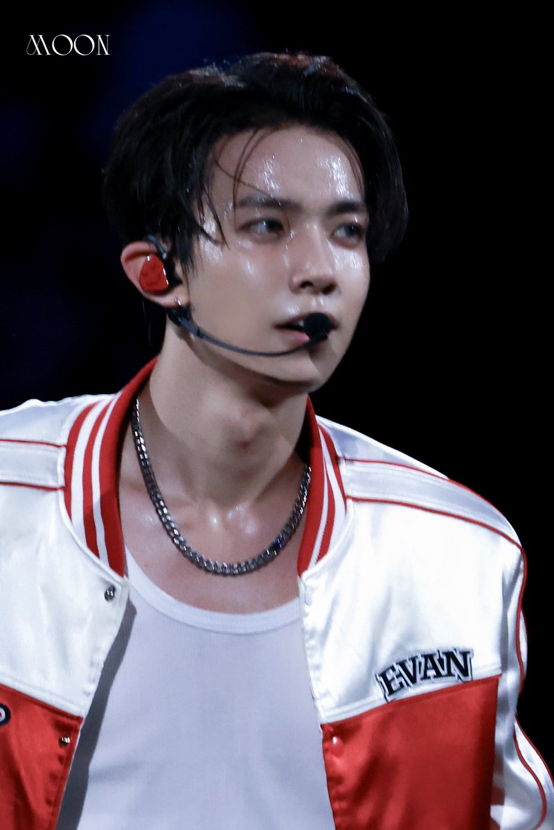 moonlost_hee's tweet photo. 261010 NBA

#EVAN #에반 #HEESEUNG #희승 https://t.co/xQNUZvi7VZ