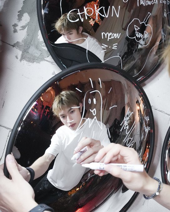 bbesidebk's tweet photo. baby boo 👻👻 https://t.co/HNYoIWRYQ2