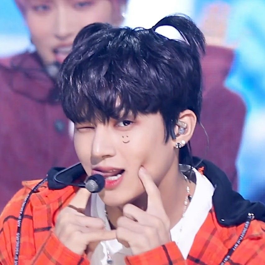 _vvoxng's tweet photo. 나 사과머리 조아하는듯..🫶🤭😽 https://t.co/VRa4i5mhH6