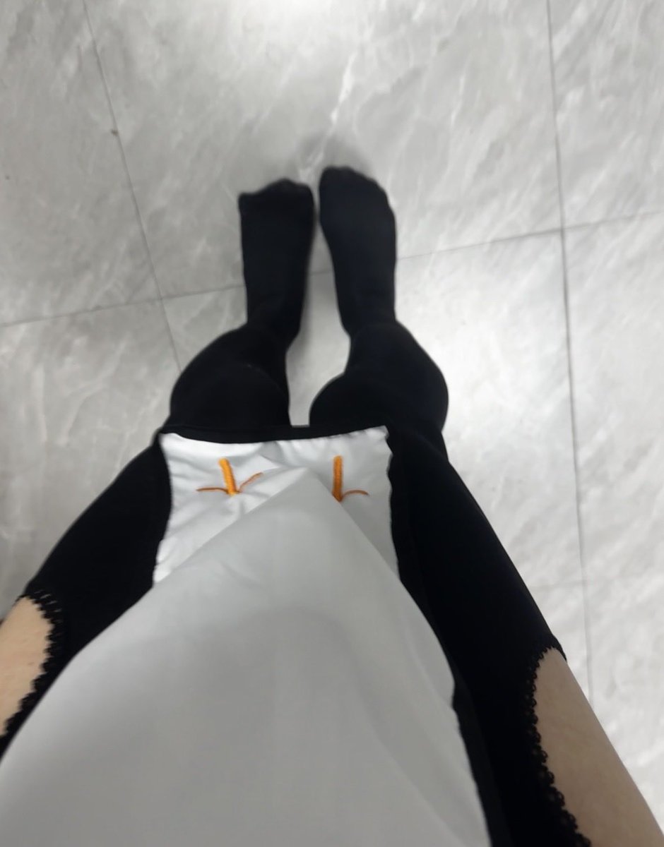 Uu1xm's tweet photo. 新人小男娘第一次在公共厕所拍的 https://t.co/BQ7qUNerbL