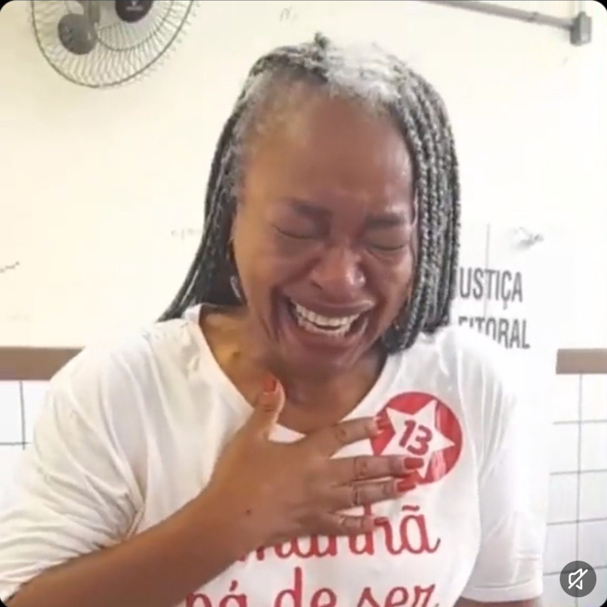 LesleyVancy's tweet photo. Era meu sonho o Lula comentar num post meu para eu atentar a vida dos meus irmãos Bolsonaristas😭👆🏼1️⃣3️⃣☀️ https://t.co/cEx7ahUB75