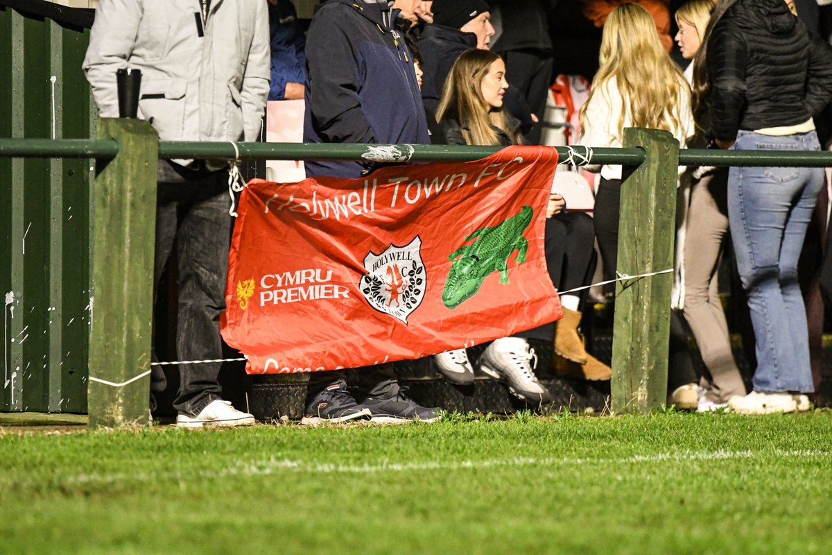 HolywellTownFC's tweet photo. and some more. Fans were outstanding https://t.co/KX1ciAeJSo