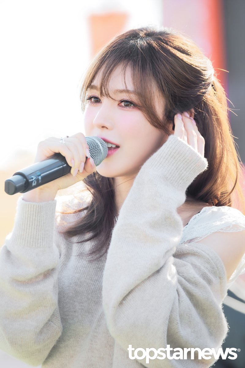 TSN_PHOTO's tweet photo. [HD포토] 레드벨벳 웬디, ‘반묶음 와니 공주님’ (2026GHOST페스티벌) #웬디 #WENDY #레드벨벳 #RedVelvet #경기한류OST페스티벌 #GHOSTFESTIVAL #GHOST페스티벌 #프리뷰 https://t.co/7Vm2rCyyPM <- Original Photo https://t.co/x8gvZUOywn