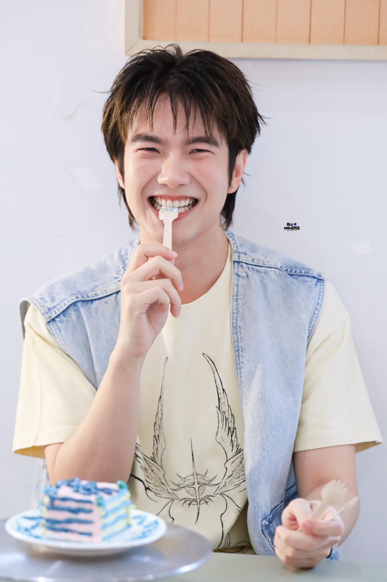 bluuniverse0406's tweet photo. น่ารักจัง 

101026 🍰
#ACYofficialbkk
#ACYWorkshopEvent
#STORMBORNCollection
꒰ @JakeB4rever #BuildJakapan ꒱ 
#Beyourluve 
#bluuniversepic https://t.co/h9syhVtZwW