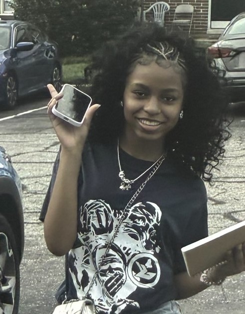 BaltCoPolice's tweet photo. #MISSING 14-year-old Mazarie Green, 4'9" slim build. Unknown clothing.  Last seen in the Halthorpe area on 10/9/26 around 6:20 pm.  If located please call 911 or 410-887-0872. https://t.co/9AQJJZTHsp