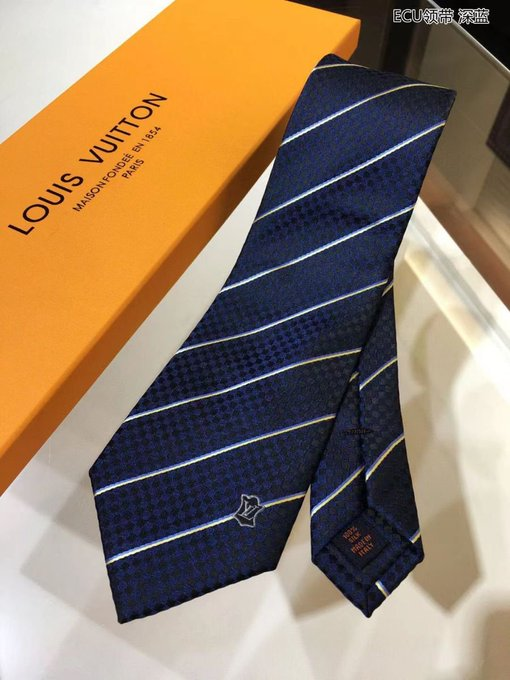 omeLuxe's tweet photo. Which of your ties is more aesthetic? https://t.co/XKR06iGNjV