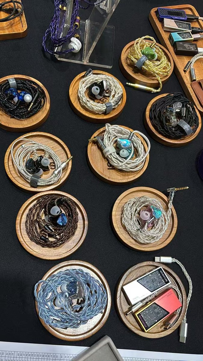 EPZ_official's tweet photo. EPZ Audio is at PAPI 2026 in Jakarta!!!
Come find our booth at MGP Space, SCBD Park (Oct 10–11).
Say hi if you’re attending!
#EPZAudio #PAPI2026 #PortableAudio #Audiophile #IEM #HiFi #AudioComm