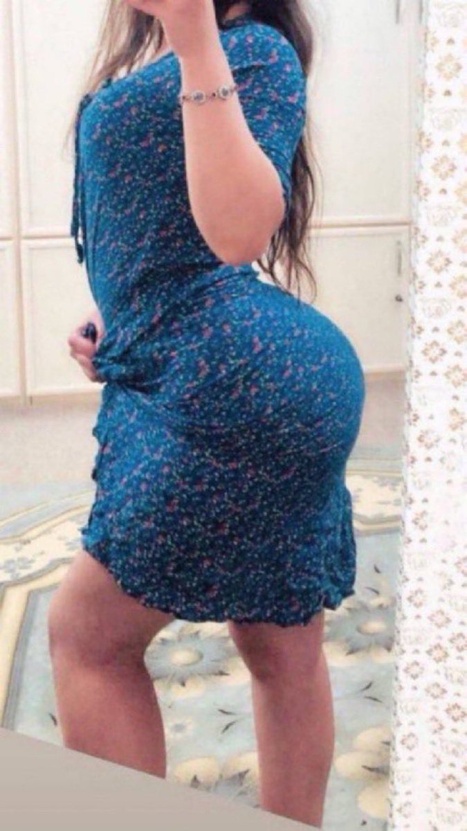 i22wb's tweet photo. منظر متعود عليه ابو شحمة "الرخو" 🐽🤏🏻

يشوفها وهي حاشره قميصها ع خصرها م بين شطيانها ومدخلته مع الكلوت🍑🩲وترفع القميص تحت ابطها عشان تبان تفاصيل مكوتها وخط فلقتها الوسيع 🧠🥵وتمشي ومع كل خطوه تتلاطم وتتصافق ببعض شحومها قدام رجال البيت 😵‍💫💦
#ديوت_بدوي https://t.co/g3AmZPjAPG