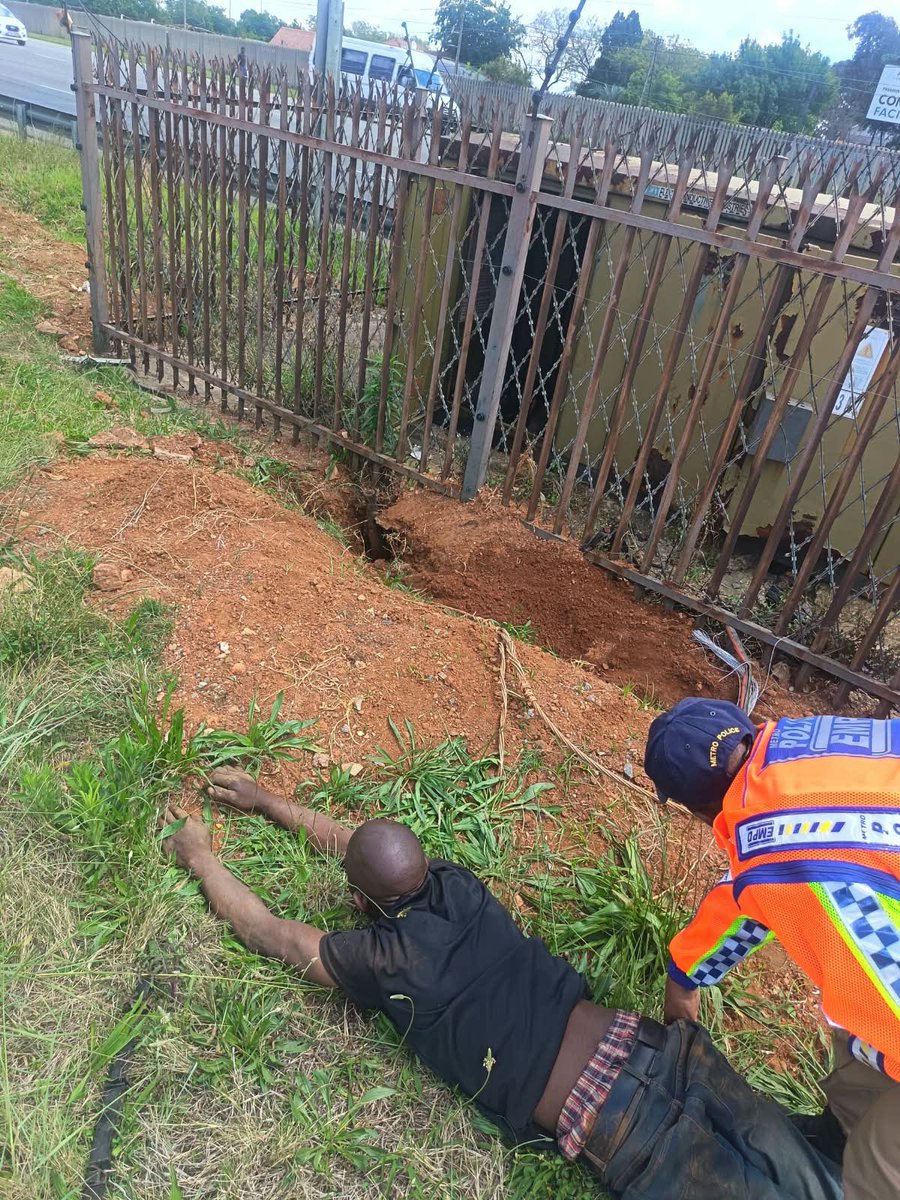 Abramjee's tweet photo. TWO CAUGHT RED HANDED BY THE R21 FREEWAY IN KEMPTON PARK AREA 
 
On Wednesday 07 October 2026 at approximately 10:00 the Metropolitan Police Department (EMPD) Officers deployed at the O R Tambo international Airport (ORTIA), weremonitoring an electrical sub-station, situated on the R21 freeway, which had been experiencing cable theft.
 
The first complaint was received in September this year where one (01) suspect was arrested, for tampering with essential infrastructure, theft of cable and possession of stolen cables, by the EMPD ORTIA members. Following that complaint, members of this unit, together with the Airport Company South Africa (ACSA) Security personnel, began monitoring the sub-station using the advanced CCTV camera system.
 
While monitoring the said sub-station, two (2) African males in their 30's, were spotted crossing the freeway and going to the sub-station. 

The suspicious pair scouted the area before they started to dig up the electrical cable, which was in the trench. 

EMPD Officers, were mobilized and a tactical takedown was executed. 

Both suspects were caught red-handed, before they were handcuffed and taken to the Kempton Park police station where a case docket was opened against them. 

They are expected to appear at the relevant Magistrate's Court.