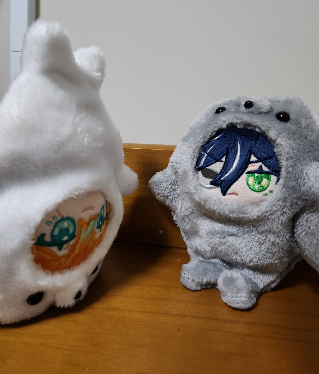 Siroi_Hato's tweet photo. やっとアザラシの着ぐるみを手に入れられたので早速お着替えを😌 https://t.co/s8Wbm1yNML