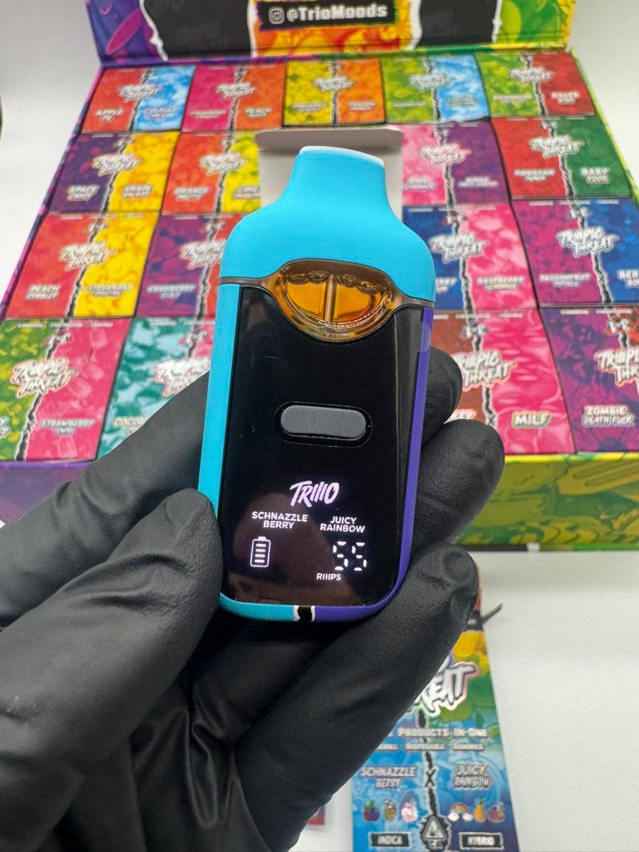 garden96362's tweet photo. TRIPLE THREAT BY TRIIO 2g (Authentic):

live resin + liquid diamonds disposable with Gummies + pre roll

📦10+ $20 each 
📦30+ $19 each 
📦50+ $18 each 
📦100+ $17 each 
📦500+ $16 each 
📦1000+ $15 each 
📦2000+ 📲 https://t.co/tSSBrvipqH