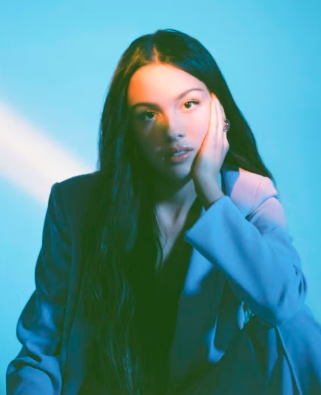 AboutMusicYT's tweet photo. Olivia Rodrigo's debut single, drivers license, first week on Global Spotify:

Day 1 (#46) - 1,540,075
Day 2 (#2) - 4,601,934
Day 3 (#1) - 7,478,692
Day 4 (#1) - 11,510,867
Day 5 (#1) - 13,412,192
Day 6 (#1) - 13,628,143
Day 7 (#1) - 13,701,177
Day 8 (#1) - 13,714,177 https://t.co/y0DGZrmVQo