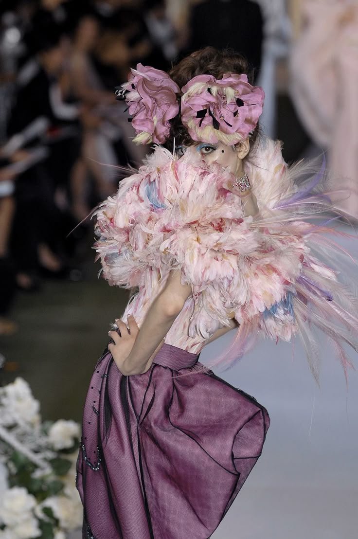 ___chitrogolpo's tweet photo. Dior Haute Couture Fall/Winter 2007 https://t.co/GrfuCSgpzD