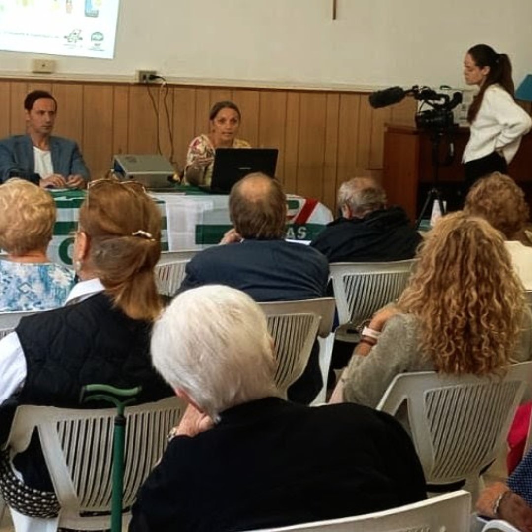 StefanoGiu33554's tweet photo. Montecatini Terme, 9 ottobre 2026.
Incontro "Credito Etico: Capire la Banca" promosso da Anteas Montecatini Terme e FNP Valdinievole Centro.

Grazie a tutti i presenti per la partecipazione e le domande.

Stefano Giuntoli, ideatore del progetto Credito Etico.

#creditoetico https://t.co/g4YGNZp9HV