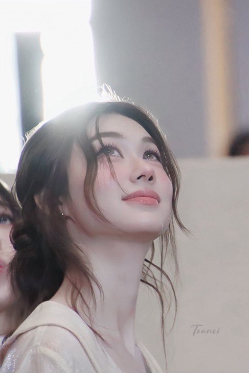meawmeow888's tweet photo. ส่องลุคสุดปังของ "ลีน่า ลลินา" กับความสวยละมุนใจกลางรันเวย์ Siam Paragon Bangkok International Fashion Week 2026 ✨

#SiamParagonBIFW2026xLena #LalinaLena #ลีน่าลลินา #BIFW2026 https://t.co/RSn2EU0G9F
