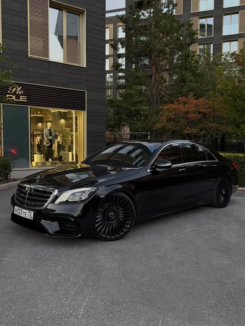 omeLuxe's tweet photo. Mercedes-AMG S 63🐦‍⬛ https://t.co/EzZrqw0ERq