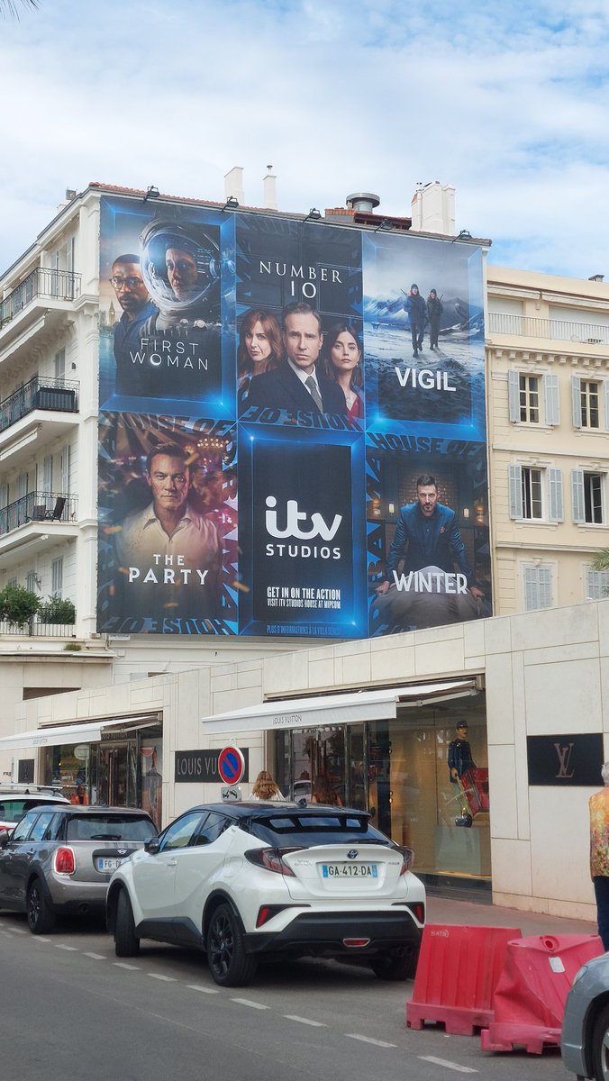 cvrlh's tweet photo. Anglo-Saxon mais pas trop US #MIPCOM2026 https://t.co/BQzJ7IsOXl