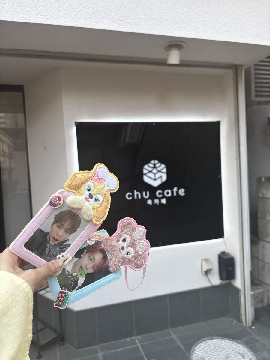 snrainbow's tweet photo. センイルカフェハシゴ
待ち時間に声をかけてくれたMINIさんがいい人達すぎてやっぱりMINIって素敵ってなった
#トト兄弟おたんじょうび会2026
#cafeyolum
#chucafe https://t.co/63t3GqQ1Pt