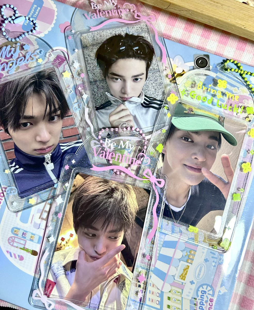 acaihLuvr's tweet photo. . . . keonho sparks photocards https://t.co/Cn7Y8BEqQ6