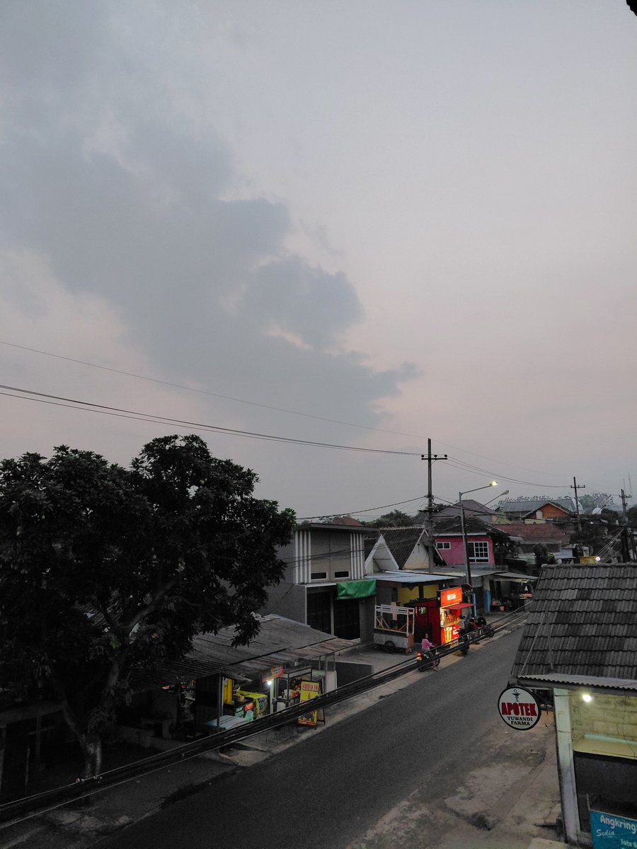 ddecymal's tweet photo. tempat tinggal selama 3 bulan, sedih dah kangen sby aja 🥲😔 https://t.co/DfS3HNZ51p