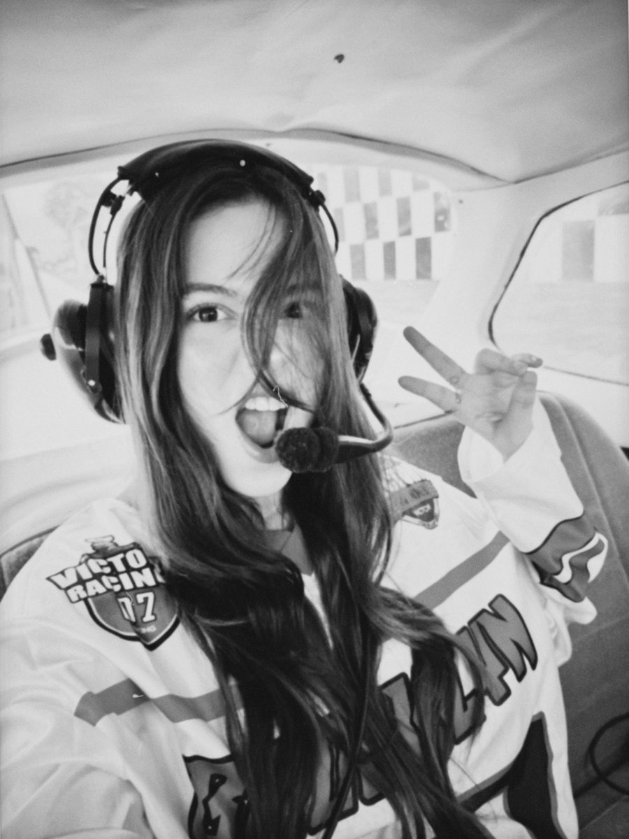 cosmicbboya tweet picture