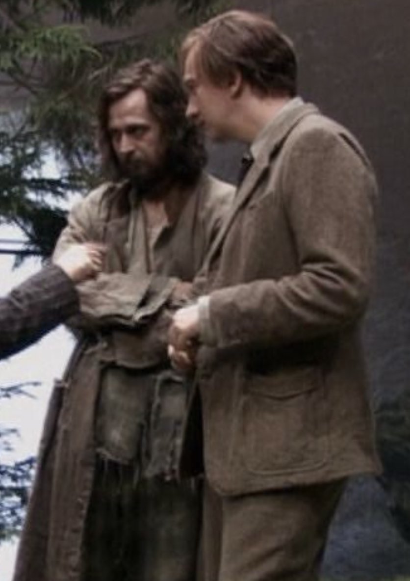 toxicremusstan's tweet photo. the height difference i need to be institutionalized https://t.co/suvkGfxO8v
