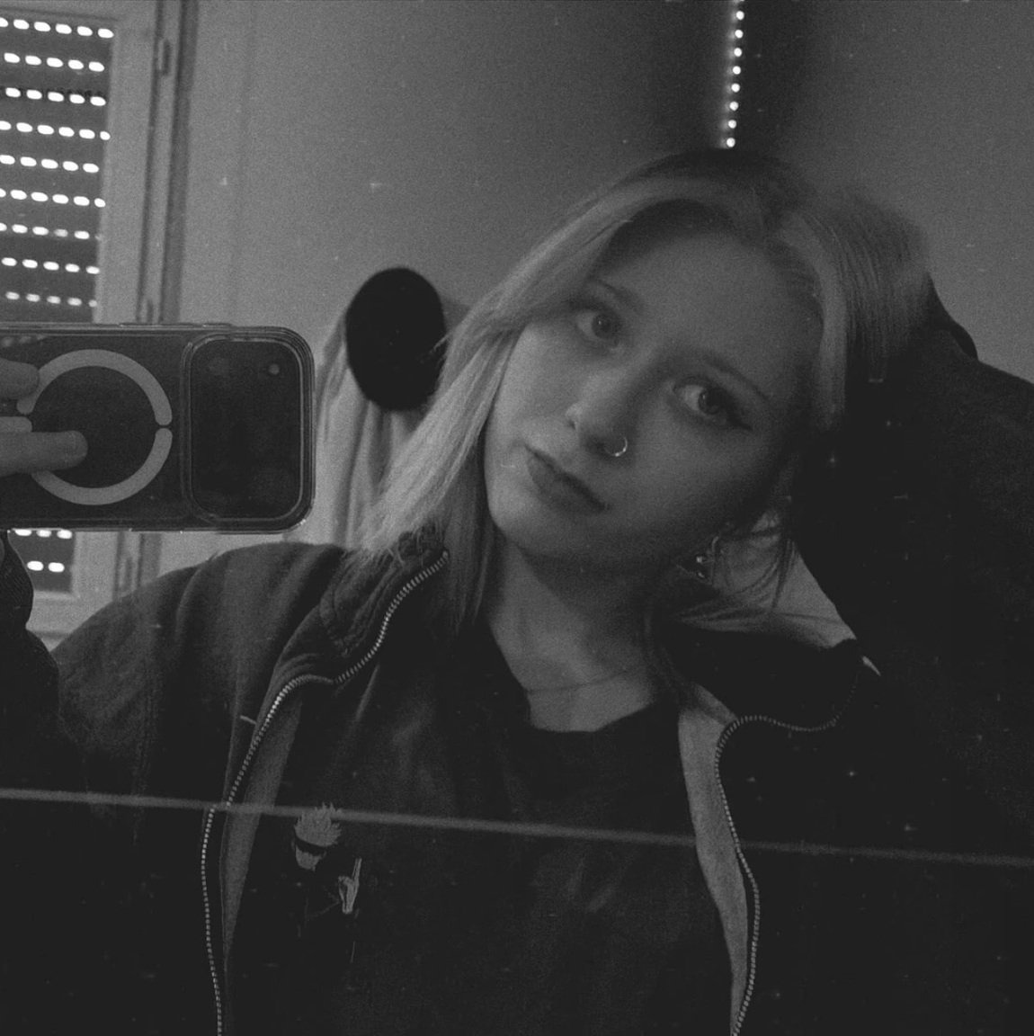 low_67goon's tweet photo. coucou c'est ma nouvelle photo de profil mon ex branler vous sur cette salope vidé vos couilles sur son visage si vous la voyez hésiter pas à la V💜 elle va aimer ça cette pute nympho #goon #ex #Tana
#Strasbourg https://t.co/1Ax9OpUy84