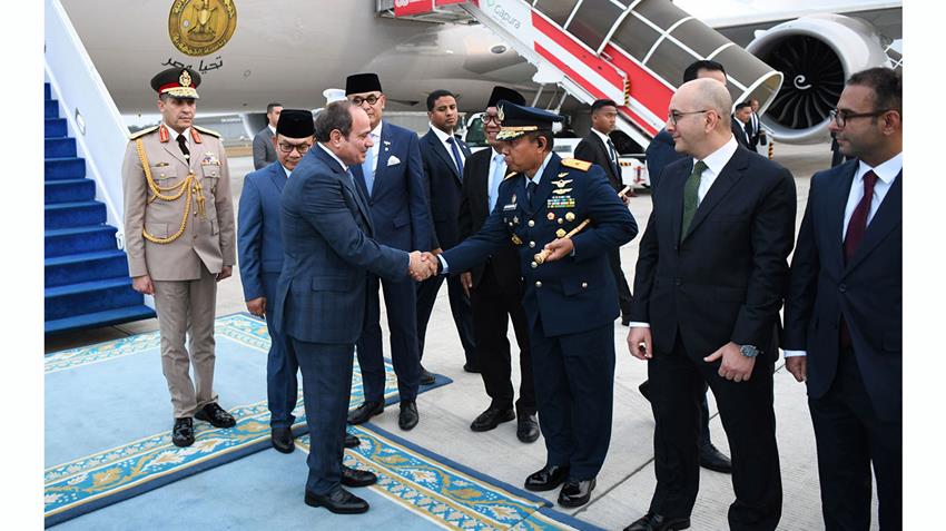 Egysupportme's tweet photo. وصل الرئيس عبد الفتاح السيسي إلى قاعدة حليم العسكرية في العاصمة الإندونيسية جاكرتا.

نقلًا من: رئاسة جمهورية مصر العربية
https://t.co/xrDtd7vzSw https://t.co/eZ4nK7tHOu