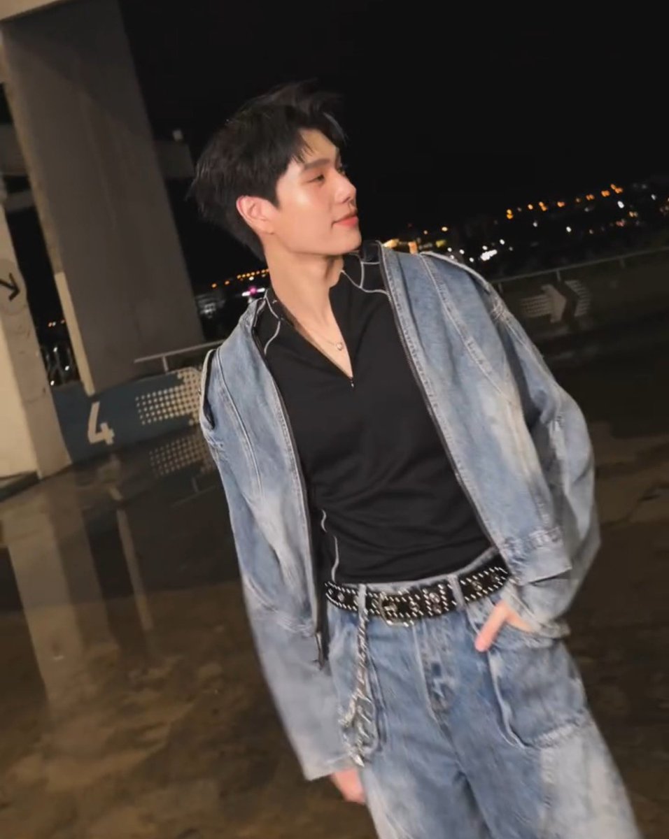 doublepjourney_'s tweet photo. พี่ศิลปิน หล่อมากกกกกกครับ

PHUWIN CATEXPOP KORAT

#CATEXPOPKORATxPHUWIN
#phuwintang @phuwintang https://t.co/7ibMT5c7cE