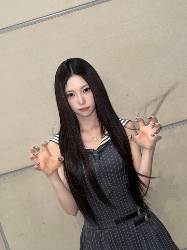 raincoat_uu's tweet photo. 경은이 생일 진심으로 축하해🖤
오래오래 보자!
#HAPPY_LIV_DAY
#LIV #리브 #リブ https://t.co/FL4jZi10fl