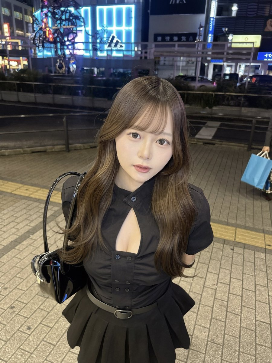 rankamone__'s tweet photo. オールブラックコーデ🐈‍⬛ https://t.co/inNMgxgDcv