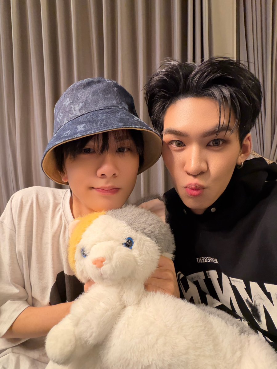 Auautnp's tweet photo. แฟนบอยมาแล้ว
ปล.เปิดมาเอาเลยดิ่ รูปคู่รูปนี้ ยังมีค่าม้ายยยย
MR FANBOY CHAPTER 7
#MrFanboyEP7 https://t.co/O4k8qHMoTn