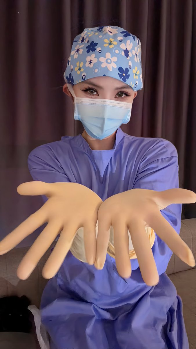 1001mamamo's tweet photo. 都射在妈妈性感的手套上🧤

#医療プレイ #Medical #医疗游戏 #医疗模拟 #medfet #乳胶手套 #橡胶手套 #GloveFetish #ゴム手袋 https://t.co/g1GWa9C5pp