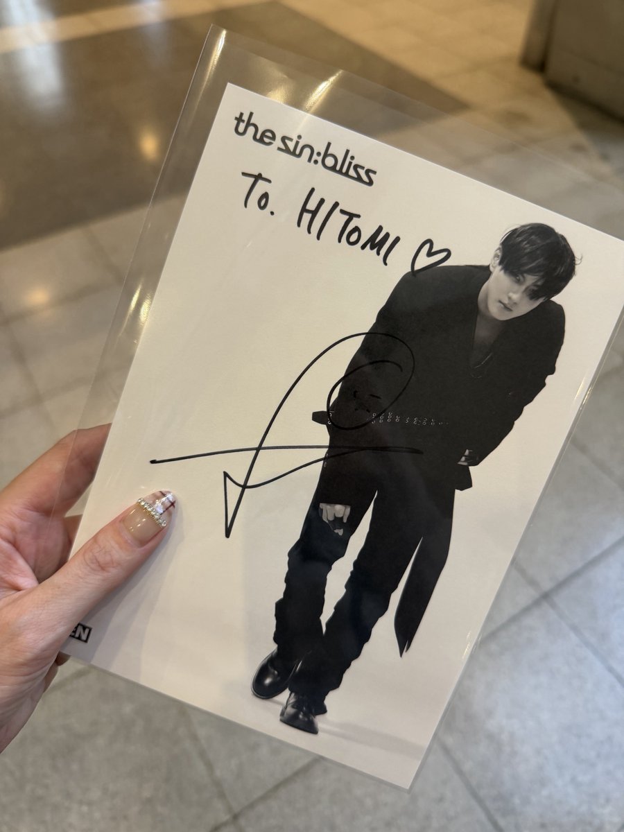 hiiii072's tweet photo. だめだ本当にジョンウォン目の前にすると話せなくなるどんなに韓国語練習しても咄嗟に日本語しか出てこない😭笑
でも可愛かった楽しかった🥹💖💖課題は残りますがwここで繋がれたお友達にも早速会えて嬉しかったありがとう～😻🫶 https://t.co/ZrntzxyYa0