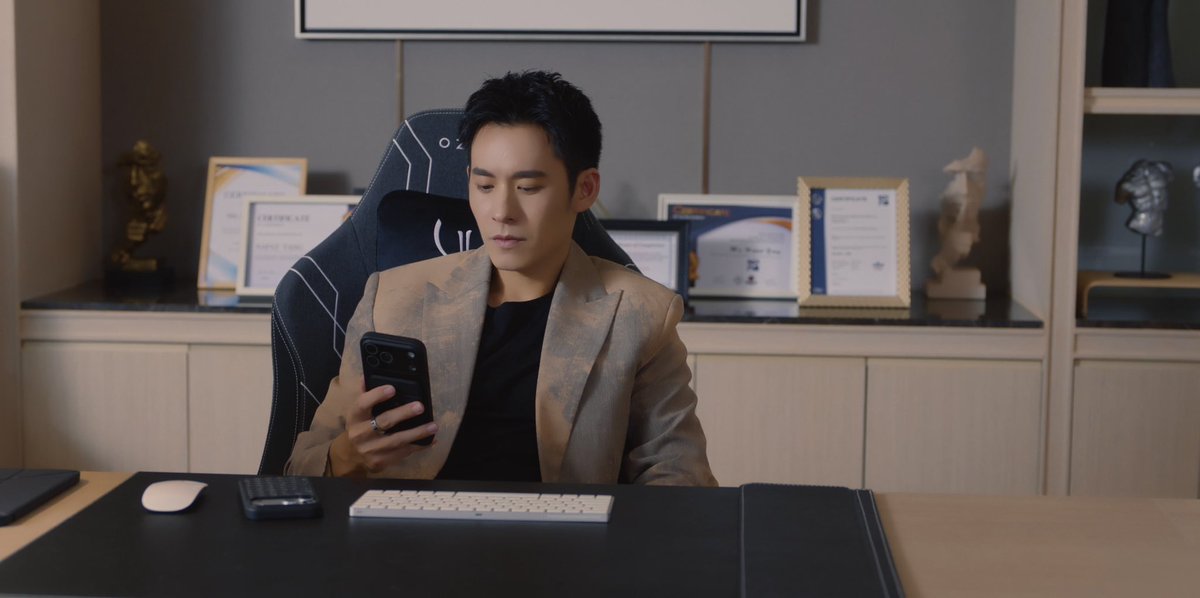MrFanboySeries's tweet photo. แต่ดูเหมือนในเกมนี้น้องเติร์ดจะนำไป 1 ก้าวแล้วนะคะ 😏

MR FANBOY CHAPTER 7
#MrFanboyEP7 https://t.co/T00TiuOJDo