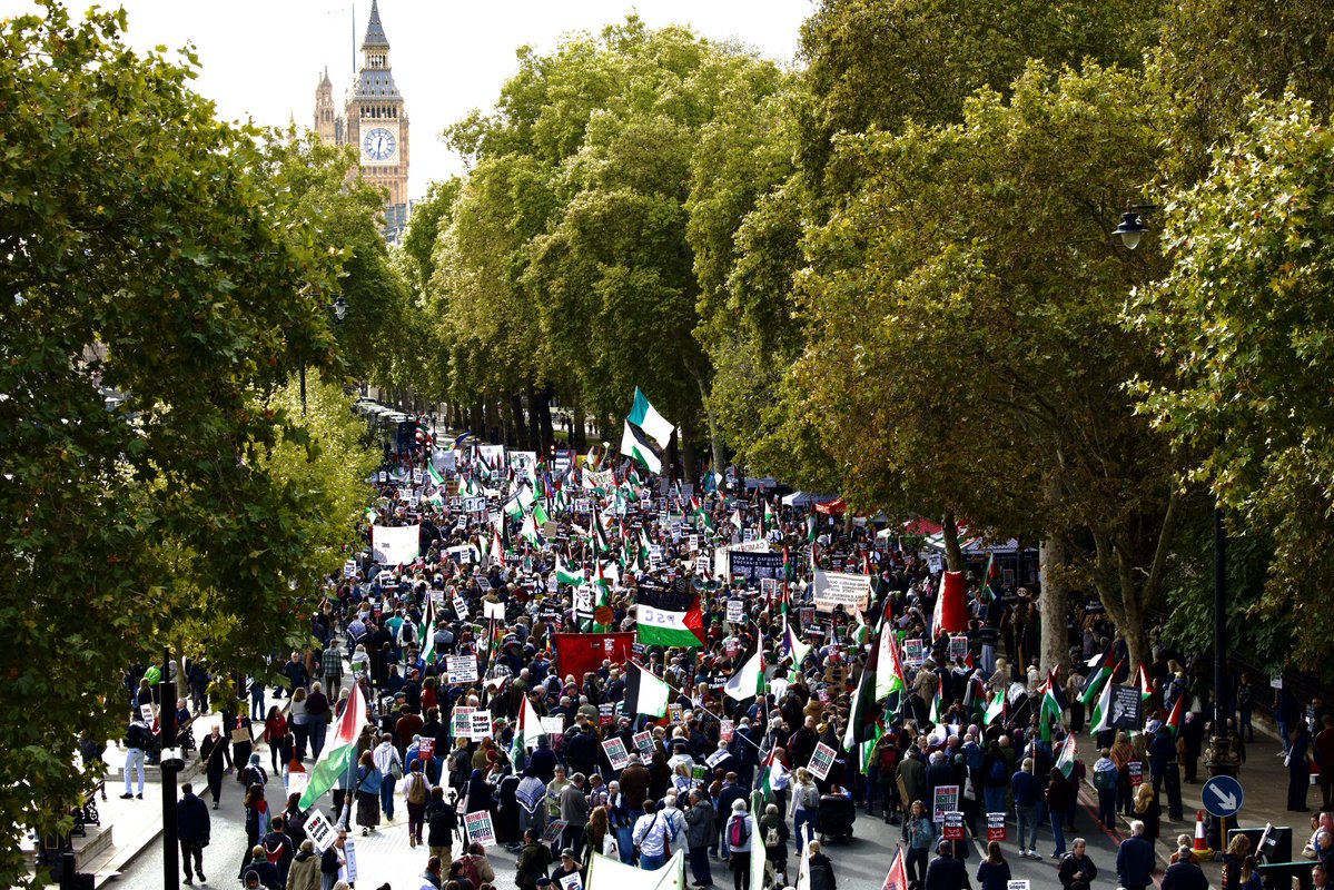 bikephotosuk's tweet photo. #Palestinian #march #london https://t.co/yE1Qti244s