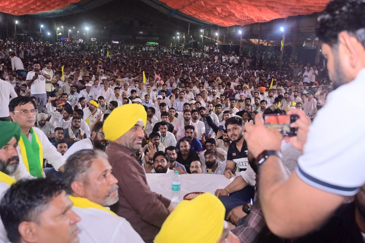 hanumanbeniwal's tweet photo. किसान आंदोलन @ घड़साना | https://t.co/OYX5WVsdiA