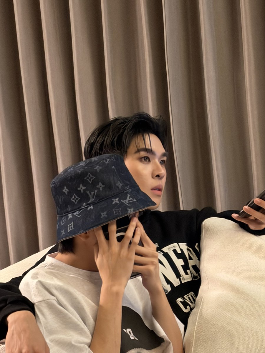 chira_patt's tweet photo. นั่งดูกันอยู่สองคนเน้ออ

MR FANBOY CHAPTER 7
#MrFanboyEP7 https://t.co/xcHzlpz5vL