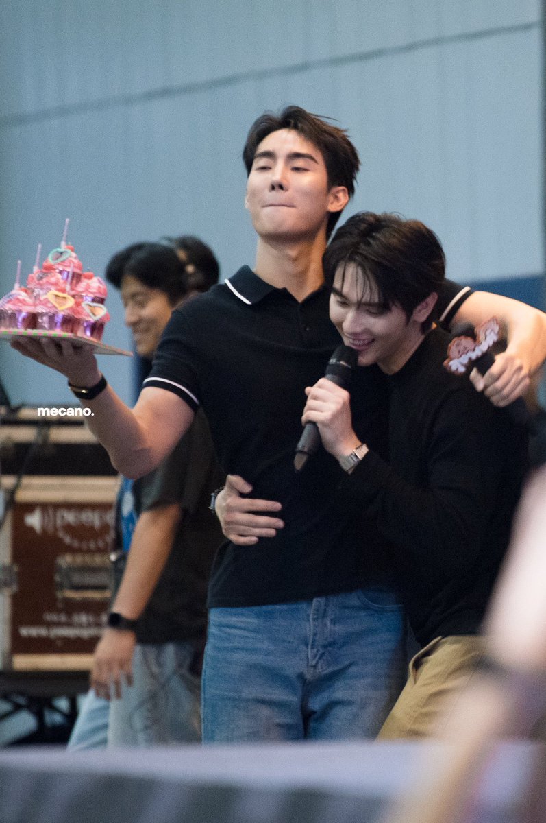Mayabezogen's tweet photo. ฮืออออ คนของผมมาก😭😭🥹🥹 https://t.co/qFEGVg8Ztk