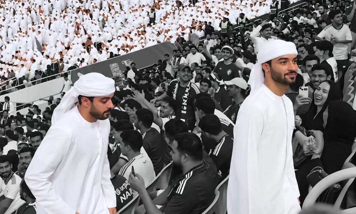 9r_7r's tweet photo. سـود الليالـي كثيراتٍ عجايبها ..
تضحك عيال الخدم وتـزعل السادة https://t.co/0QmuFwaOms
